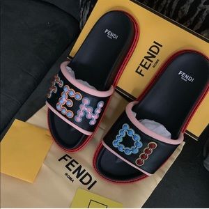 Meet your Posher, Sonjia